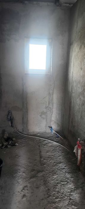 Casa de 80mp cu teren de 2000mp