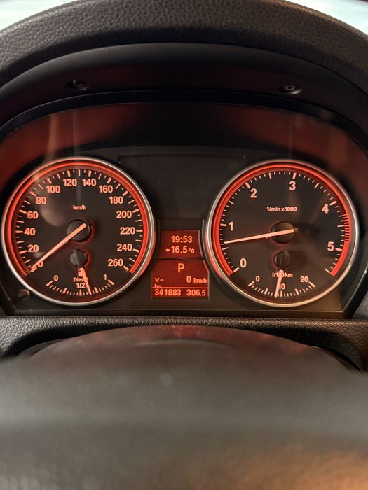 BMW 330D/KEYLESS/M пакет/Навигация