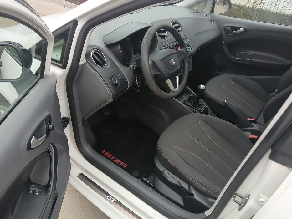 Seat ibiza benzină 1,2 euro 5 fabricație 2011