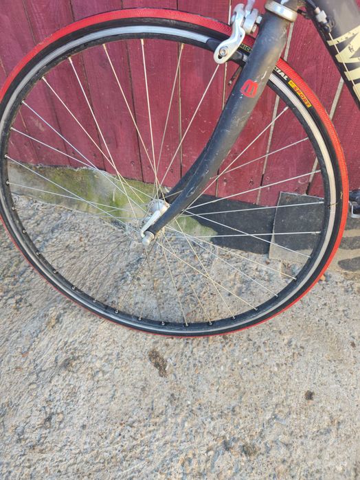 Vând bicicleta Moser M73