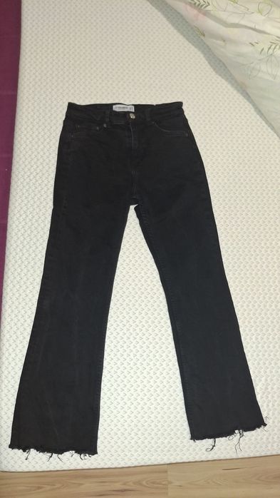 Дънки PULL&BEAR черни
