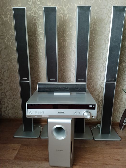 Продам домашний кинотеатр с усилителем