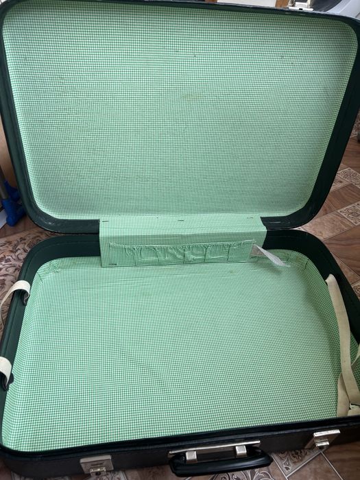 Чемодан советский