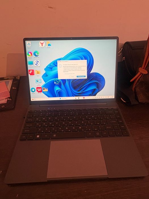 Ноутбук Acer Gadget ETBook E10