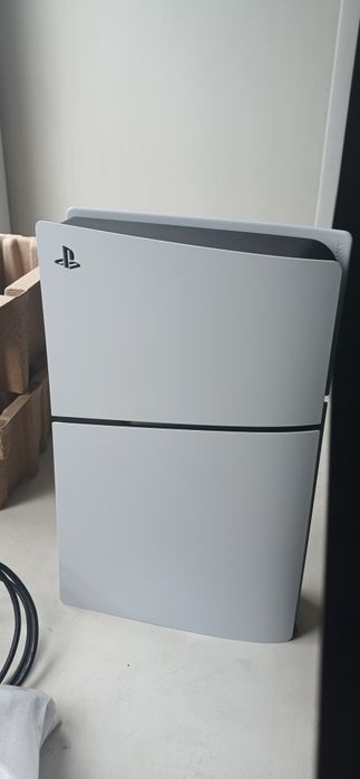 Продается Playstation 5th