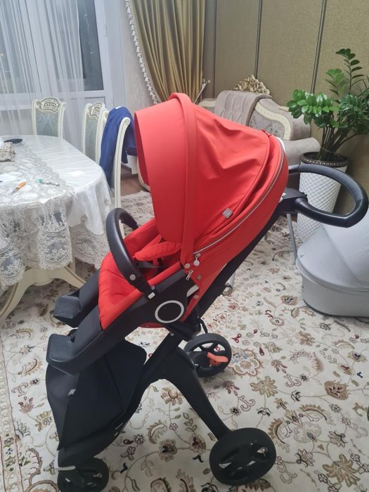Продам коляску Stokke
