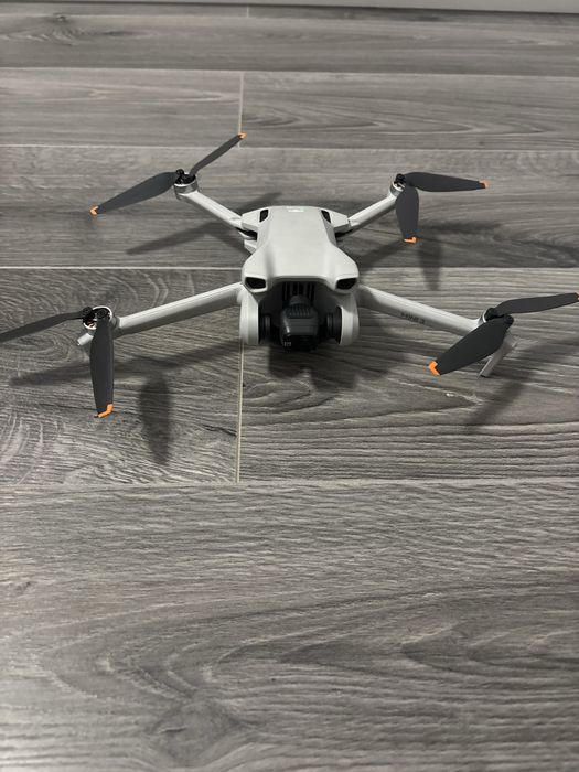 Drona dji Mini 3