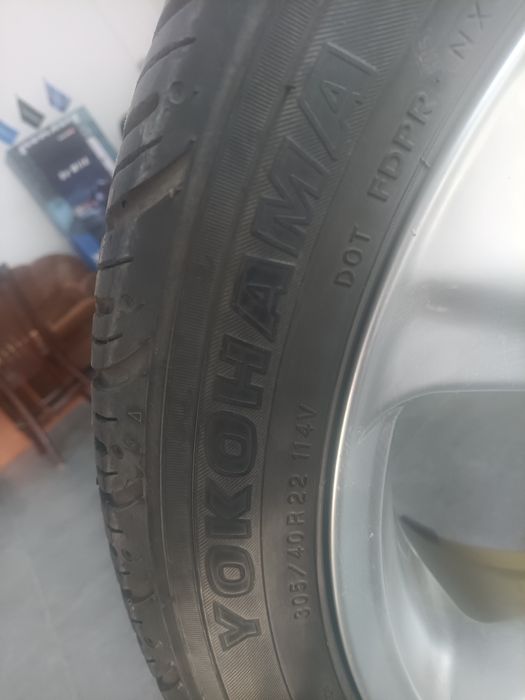 Б/у Yokohama 305/40/22