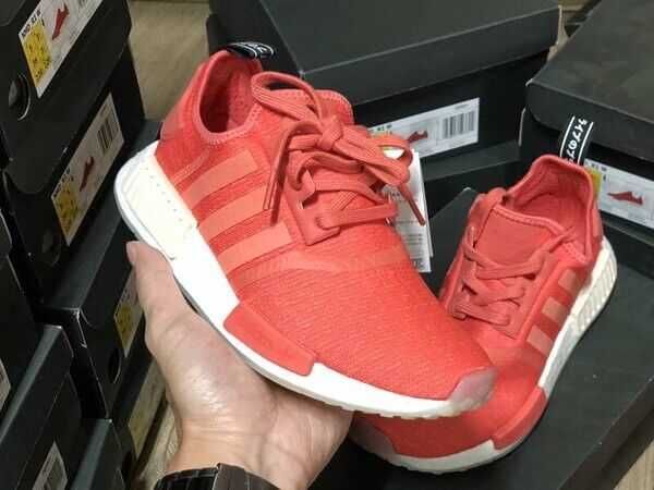 Оригинални дамски обувки  ADIDAS NMD_R1   размер EU37 1/3