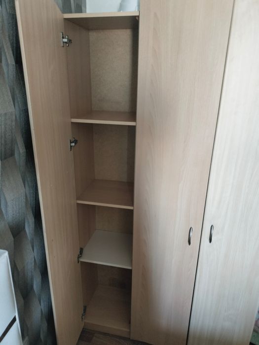 Продам вместительную прихожую