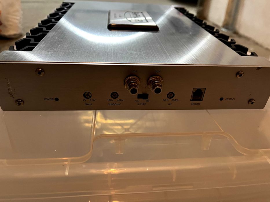 Продавам моно усилвател/стъпало Emphaser EA 1250