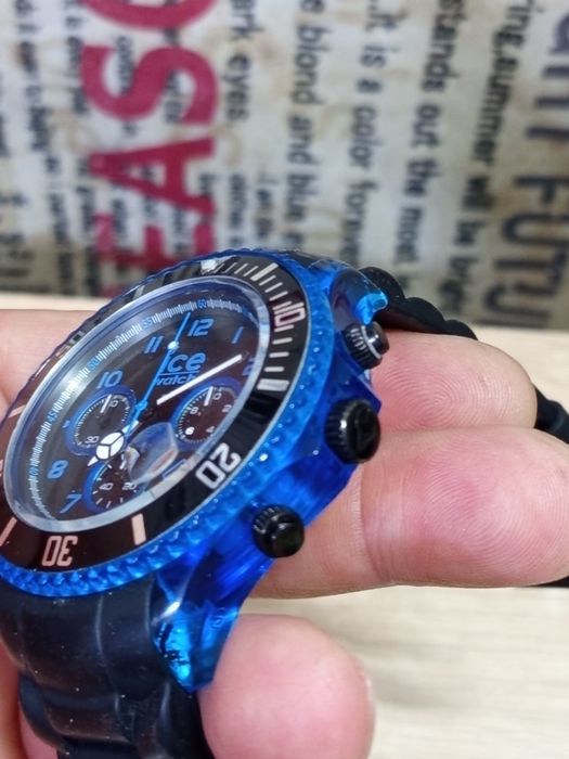 Часовник"ICE Watch"хронограф