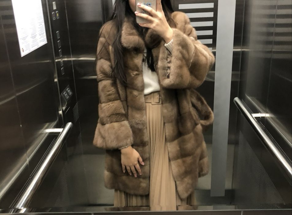 Продам Норковую шубу
