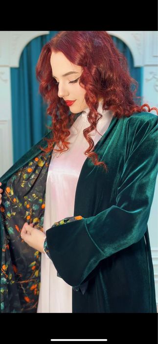 Женский чапан продается