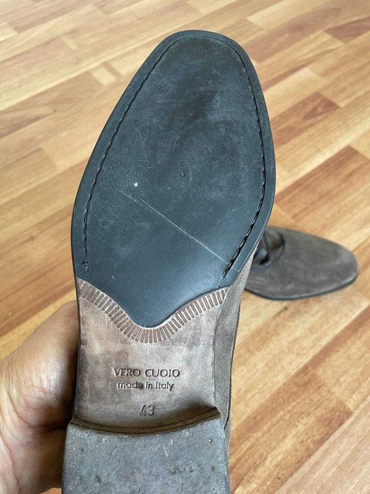 Замшевые туфли от Madzetti.