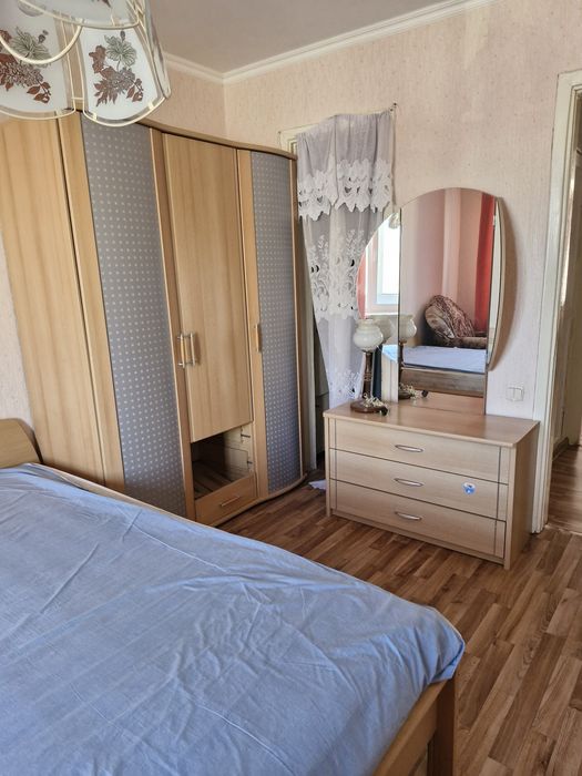 Продаётся спальный гарнитур б/у