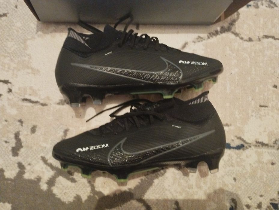 Футбольные бутсы