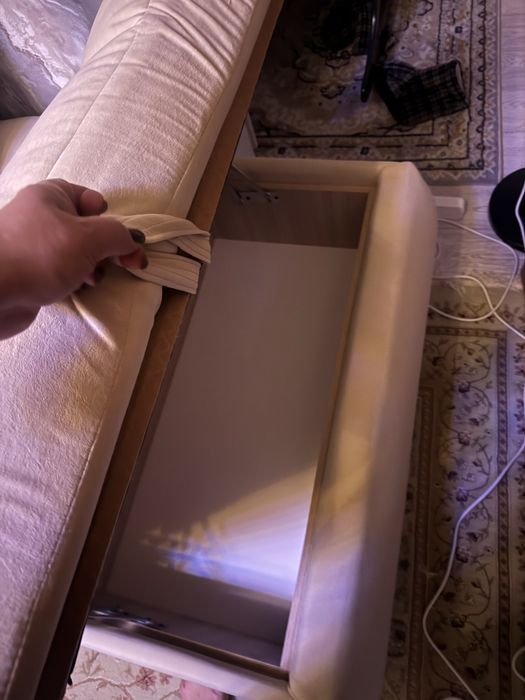 Продам пуфик новый