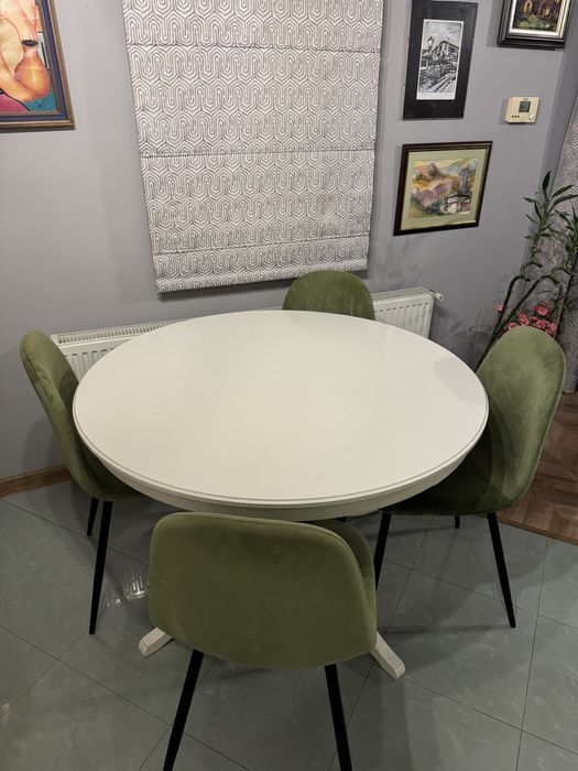 Диван и столове от промазана материя и кухненска маса