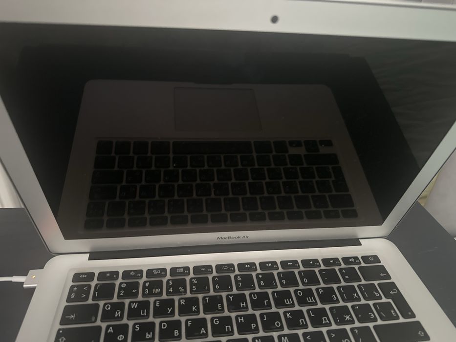 MacBook Air 13” Mid 2013