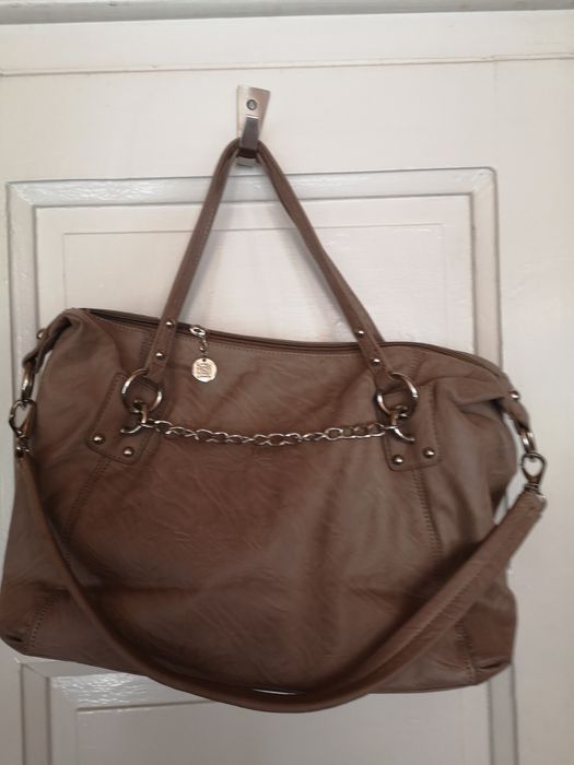 Продавам дамски чанти