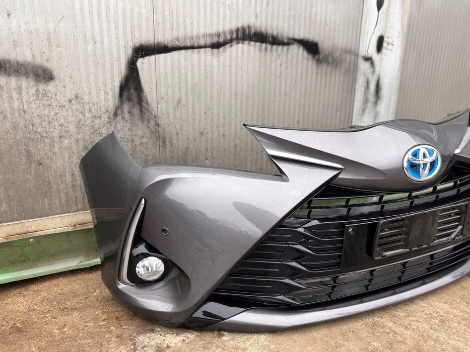 Предна броня • Toyota Yaris Hybrid (2017–2020)