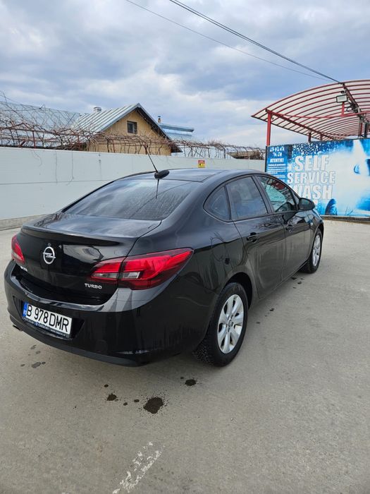 Opel Astra J  de vânzare