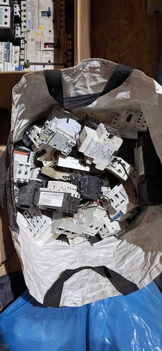 sigurante electrive 220-380v