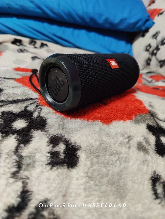 Vând JBL flip 3 perfect functională