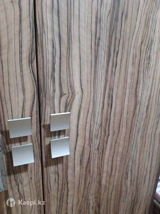 Шкаф для одежды  70 000