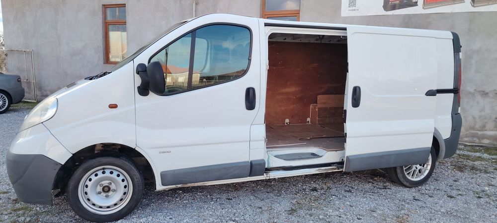 Opel vivaro 2.0 D, 6 viteze, euro 5, 2012 volan dreapta, sau dezmembra