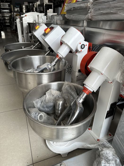 Тестомешалка для кондитерского и хлебобулочных цехов мишалка