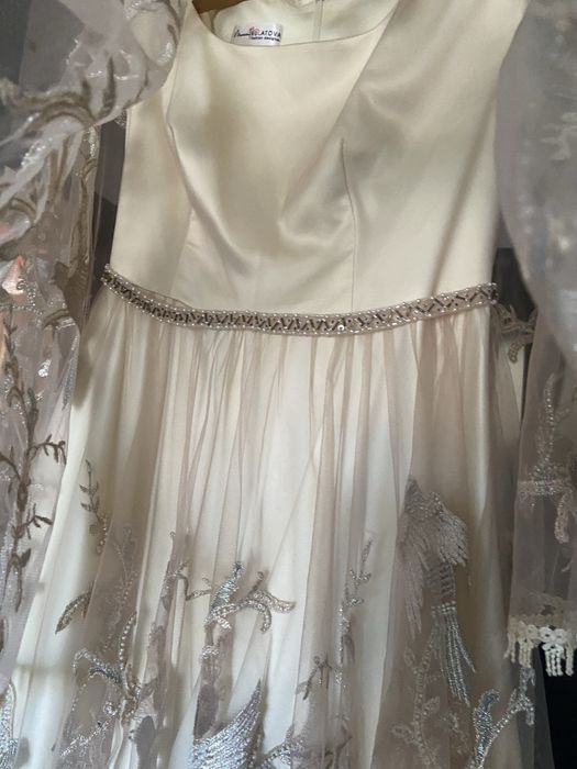 Продам нежнейшее платье