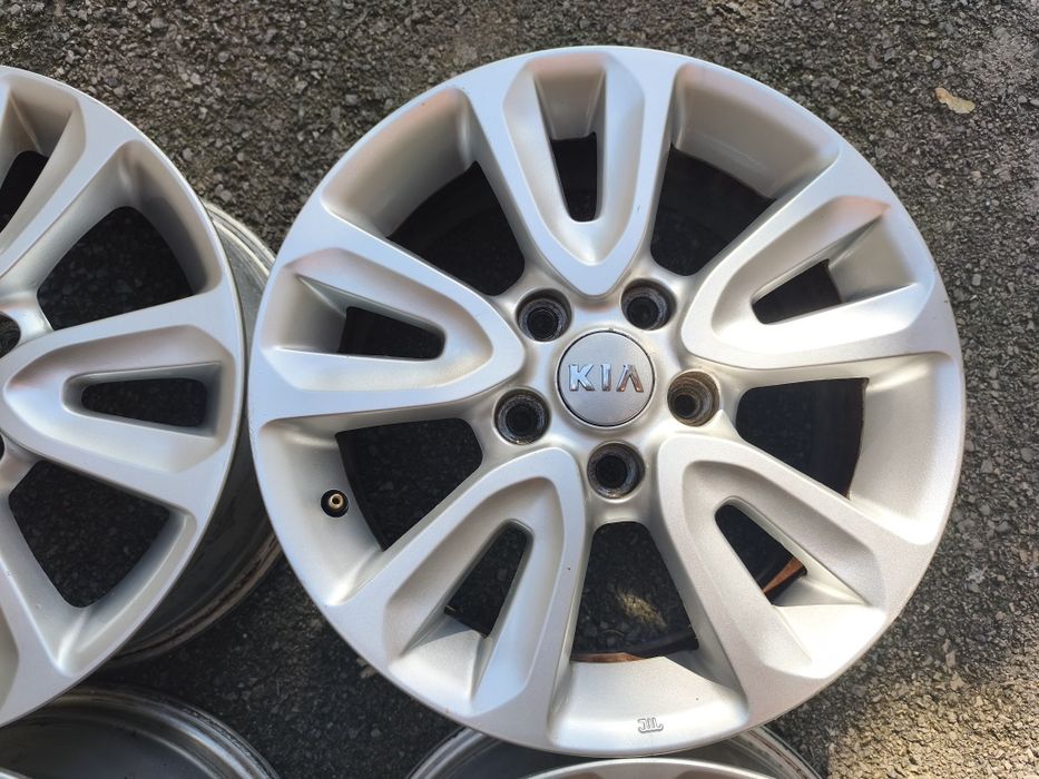 Kia/Киа – 16 цола 5x114,3; 4 бр. Оригинални лети джанти