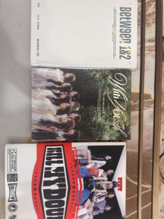 продаются открытые кпоп альбомы