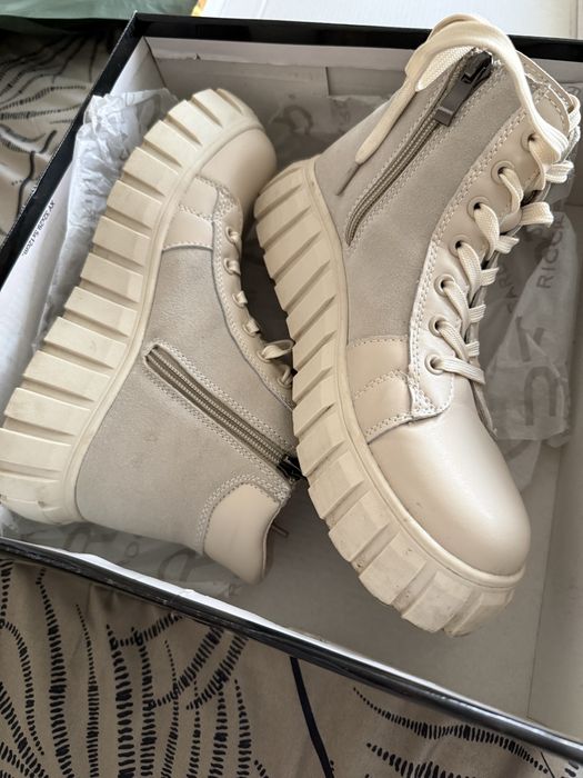 Дамски боти , с велур