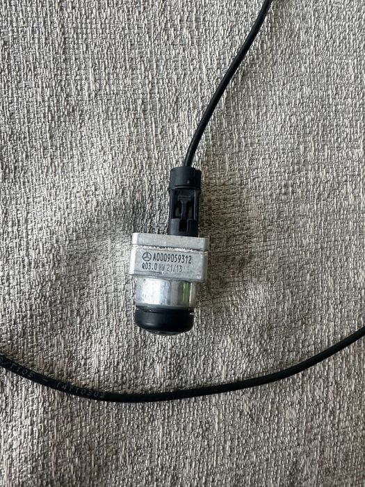 Предна камера + кабел за Mercedes-Benz GLE, GLC, GLA, GLB, CLA, CLE, A