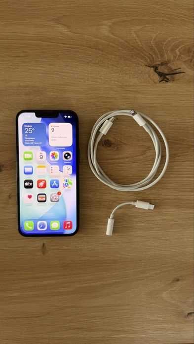 iPhone 14 256GB, без драскотини