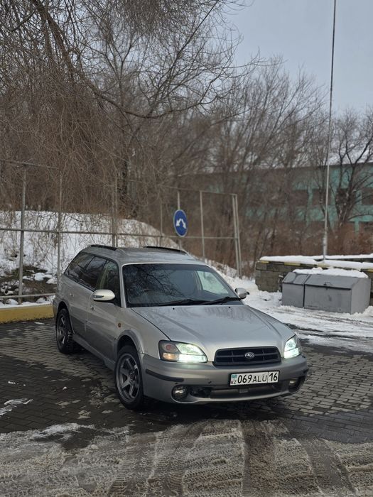 Subaru legacy Lancaster 3 литра