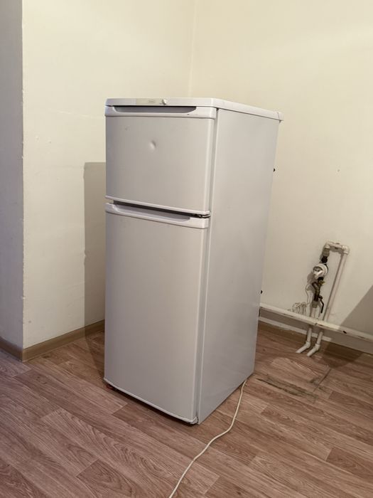 Продам холодильник бирюса почти новый