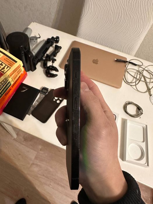 iPhone 14 pro срочно!