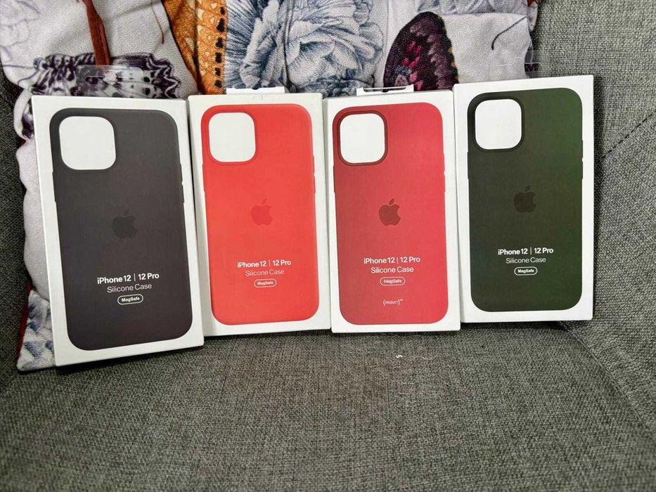 Husa iPhone 12 / 12 Pro silicon cu MagSafe