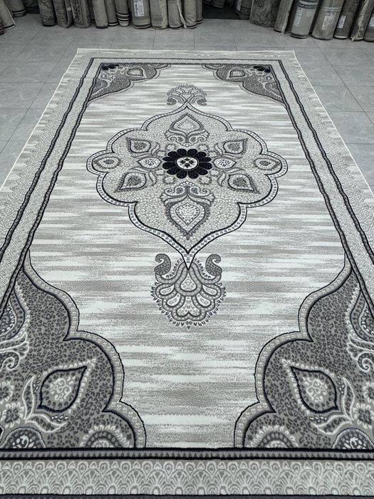 Gilam Opton naxlarda