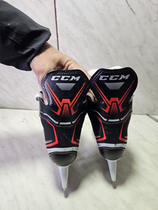 Patine 2076 hochei hochey CCM JETSPEED  marime 31 (20,8 cm)