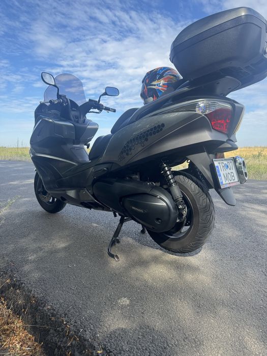 Honda silverwing sw t400 2009