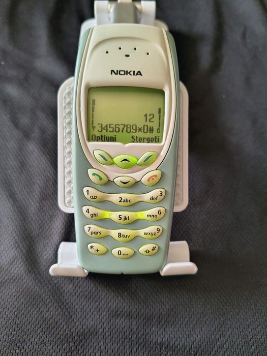 Nokia 3410( decodat, impecabil, limba română)