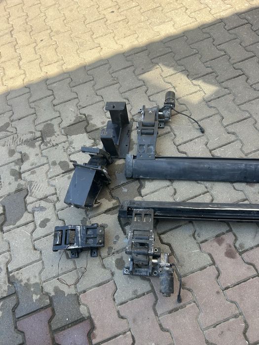 Хуиндай стария  подножки