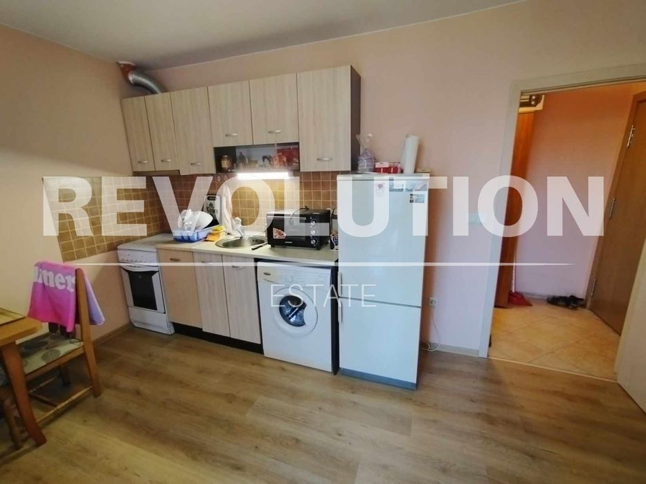 Дава се под наем Едностаен апартамент в Варна, Колхозен пазар - 30 кв.м за 250 € - Снимка #9