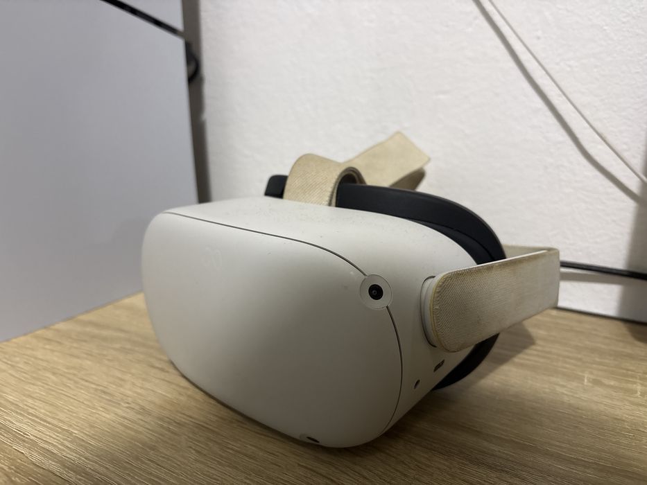 Meta Quest 2 128GB ( Folosit )