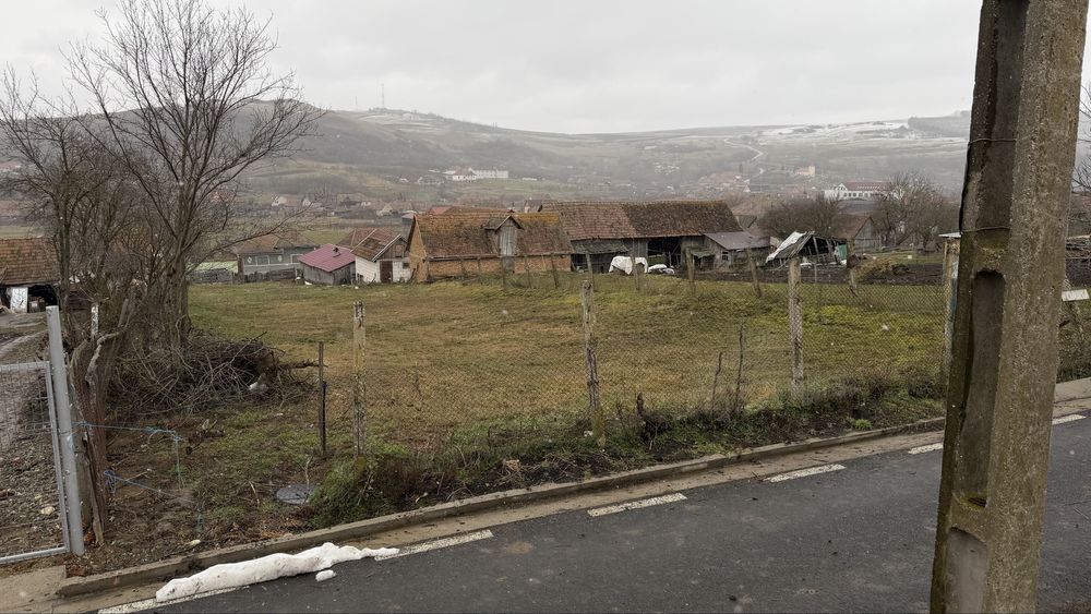 Teren intravilan de vanzare -Pauca 1352 mp / PUZ